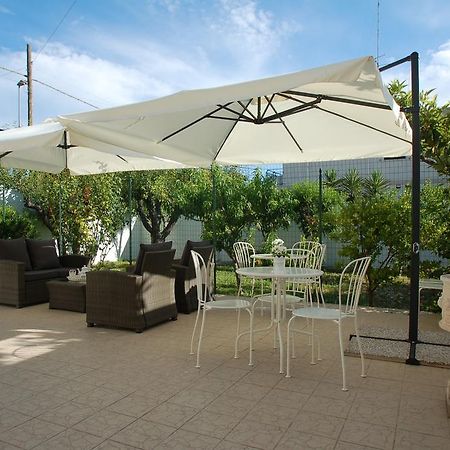 Giardino Dei Frutti Bed and Breakfast Bari Eksteriør billede