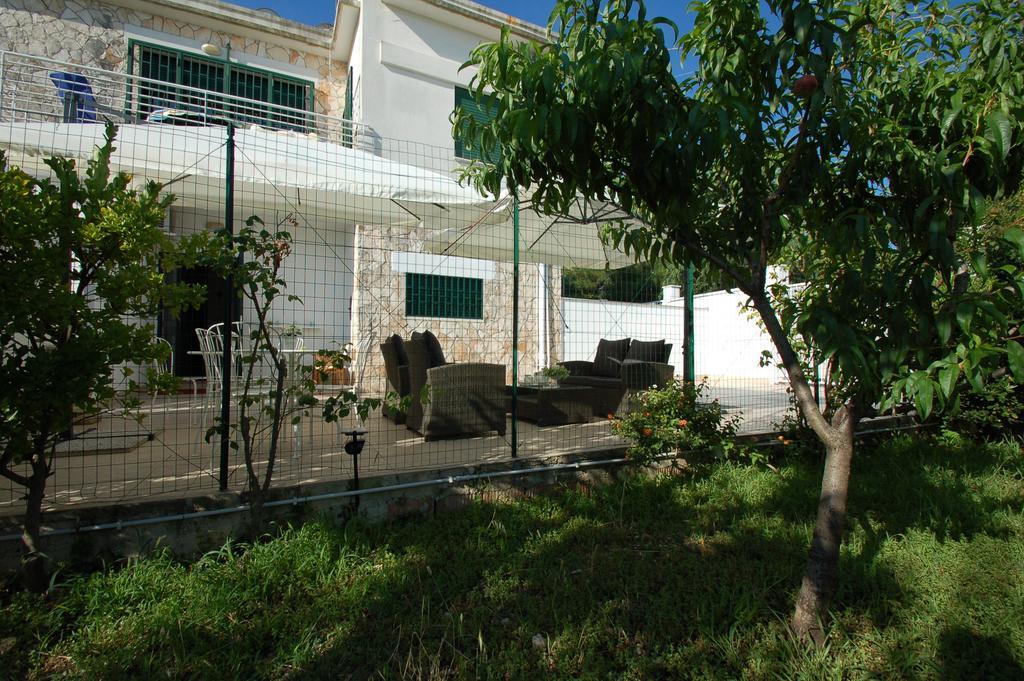 Giardino Dei Frutti Bed and Breakfast Bari Eksteriør billede